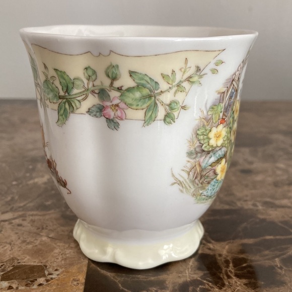 SPRING Brambly Hedge Beaker Mug Coffee or Tea Cup Bone China England - Vintage - Picture 4 of 8